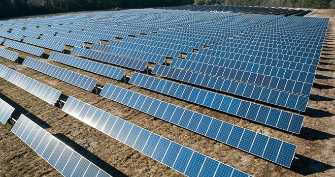 Metade dos projetos solares de grande escala nos EUA estão em boas ou excelentes condições