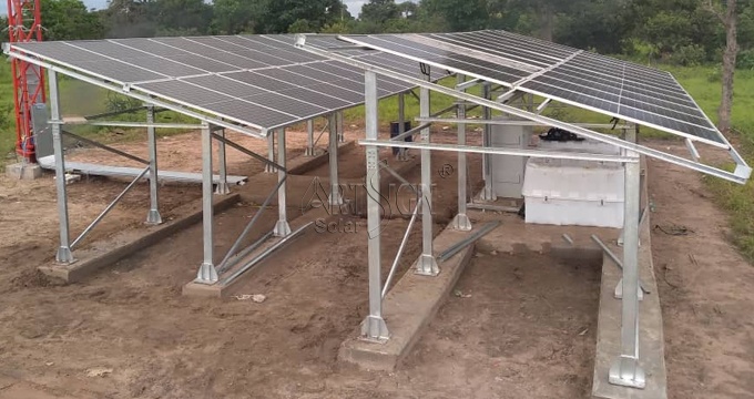 Romênia: Uma boa escolha para energia limpa: Estrutura de montagem no solo em aço revestido com Solar ZM