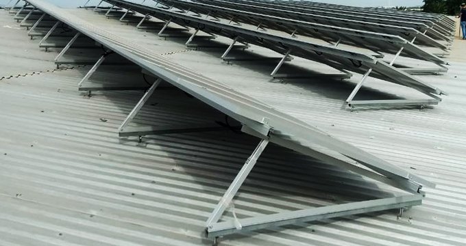 O desenvolvimento solar do Vietnã se move para telhados, medição líquida